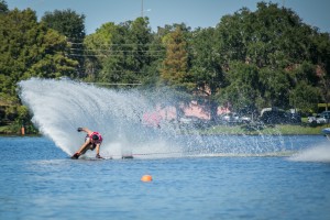 Brian Detrick nearly falls around 3 ball at 41off before recovering to get a full 3@41off in the finals at the 2014 US Open of Water Skiing. Photo: Tiare Miranda Photography